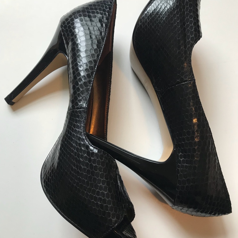 Nine West Black Peep Toe Heels - Picture 6 of 8